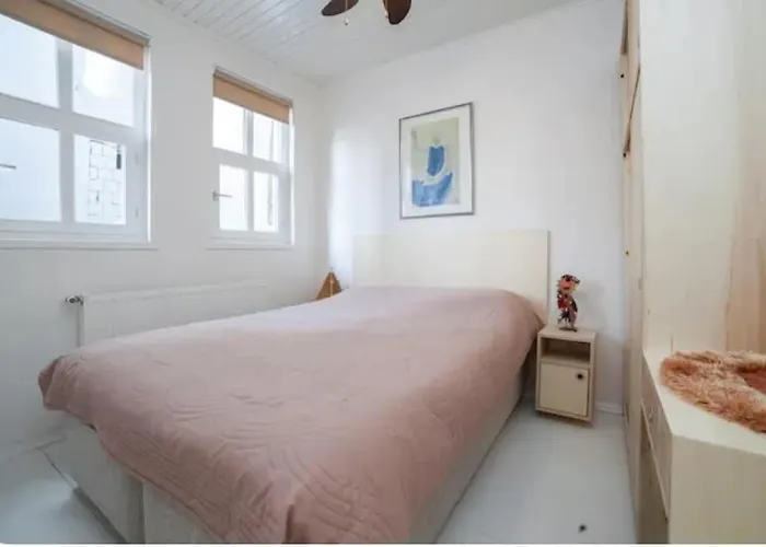 Two Seperate For Friends And Families Apartamento