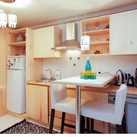 Two Seperate For Friends And Families Apartment