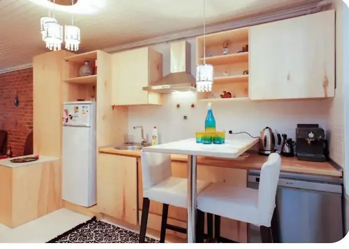 Two Seperate For Friends And Families Apartment